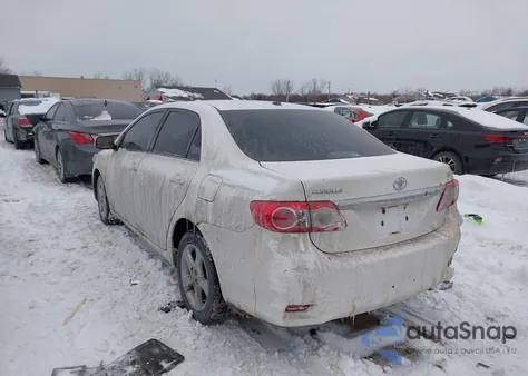 2013 Toyota Corolla Le z USA, uszkodzony, nr VIN 2T1BU4EE5DC938824